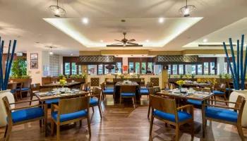 Hình ảnh Four Plates